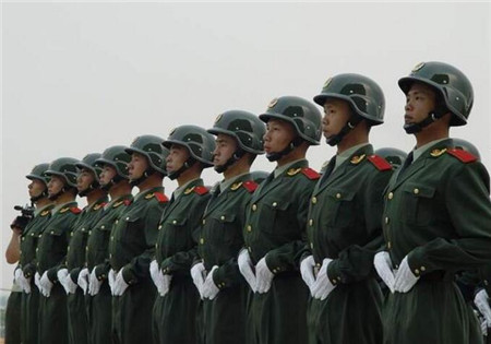 八一建軍節(jié):致敬中國軍人,液化氣儲(chǔ)罐廠家獻(xiàn)給***可愛的人！